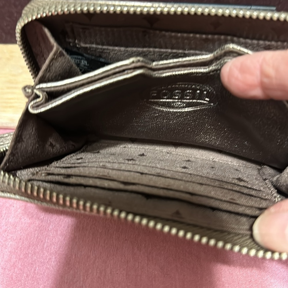 Fossil Wallet - Picture 6 of 8